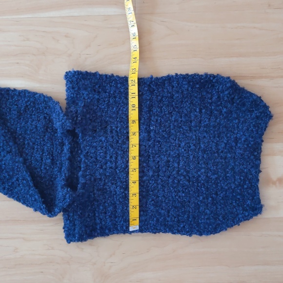 Handmade Poncho, crocheted kids hoodie, XS, new, unisex, soft, retro, knit - Picture 8 of 10